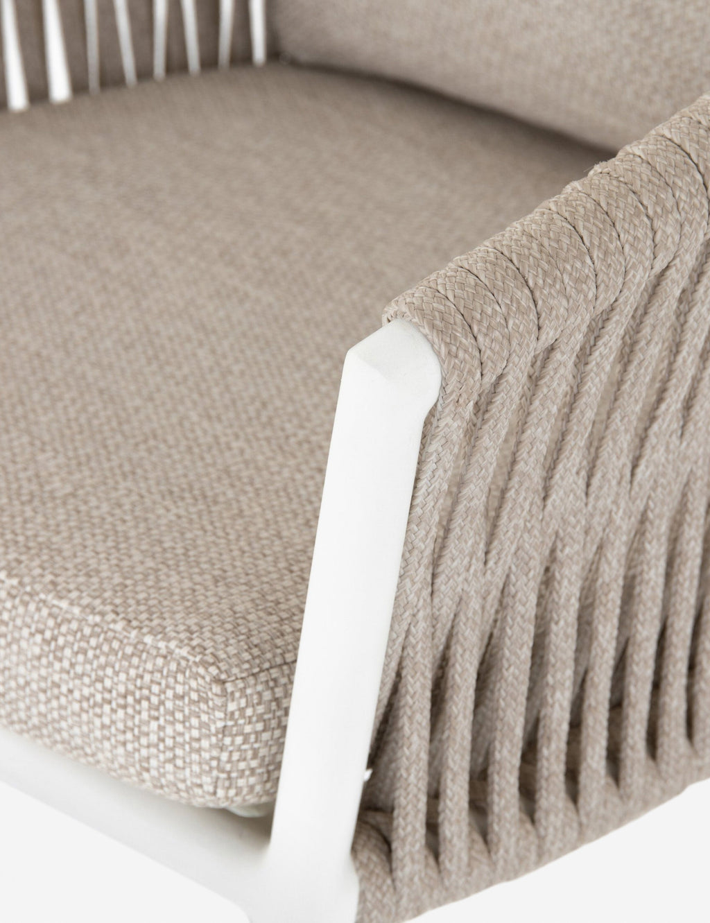 #color::sand #size::bar