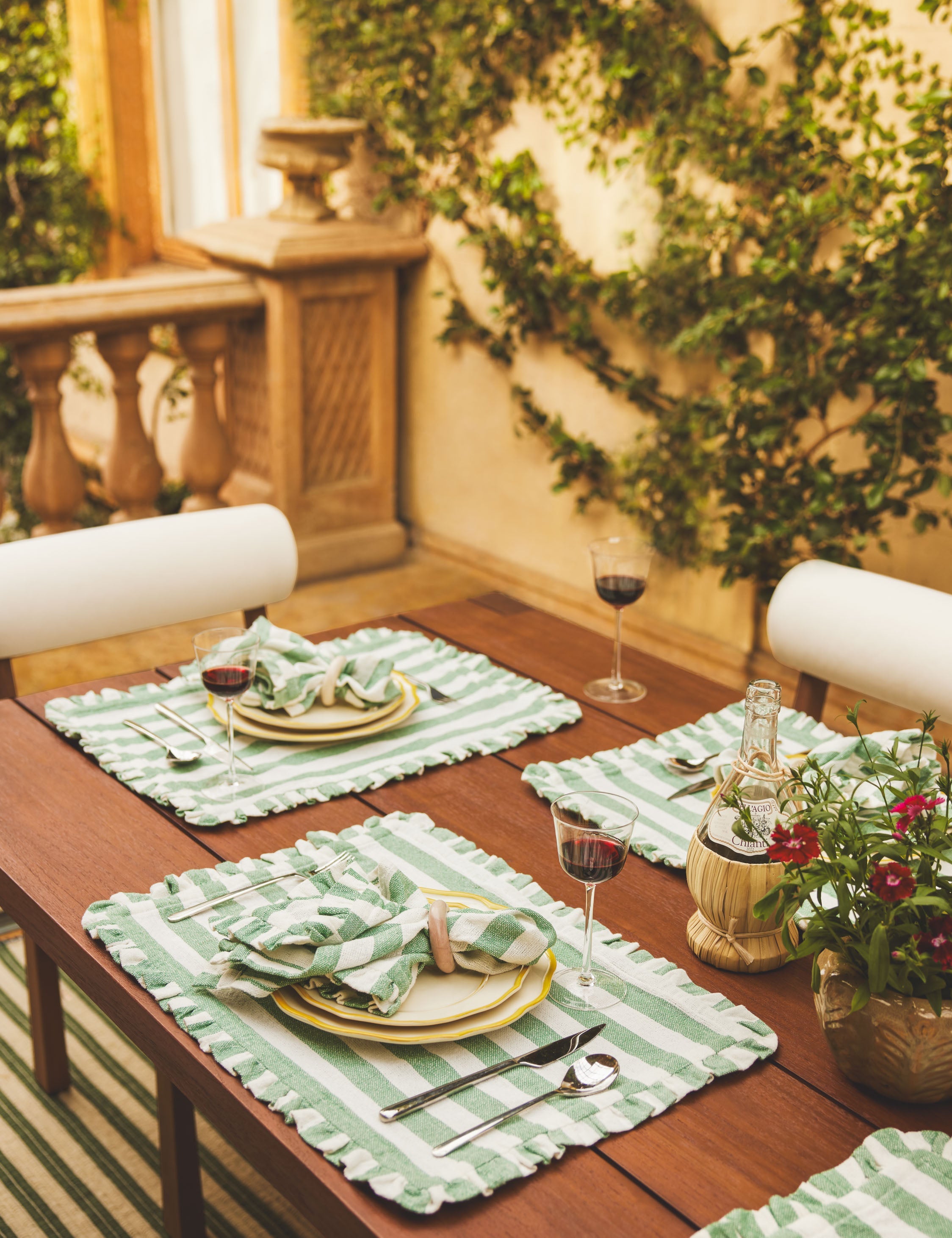 #color::green #style::placemat--set-of-4 #style::napkin--set-of-4