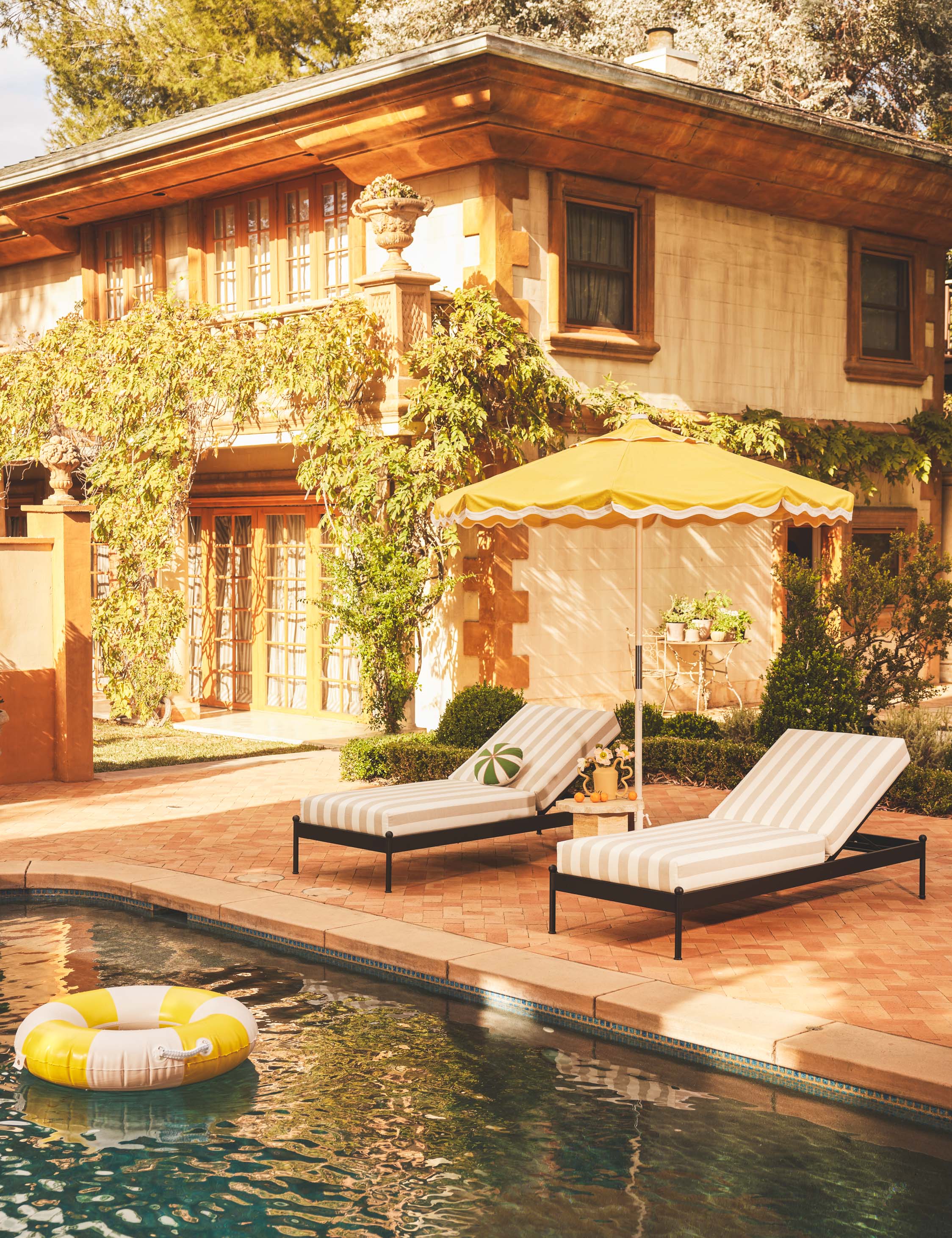 #color::natural-stripe