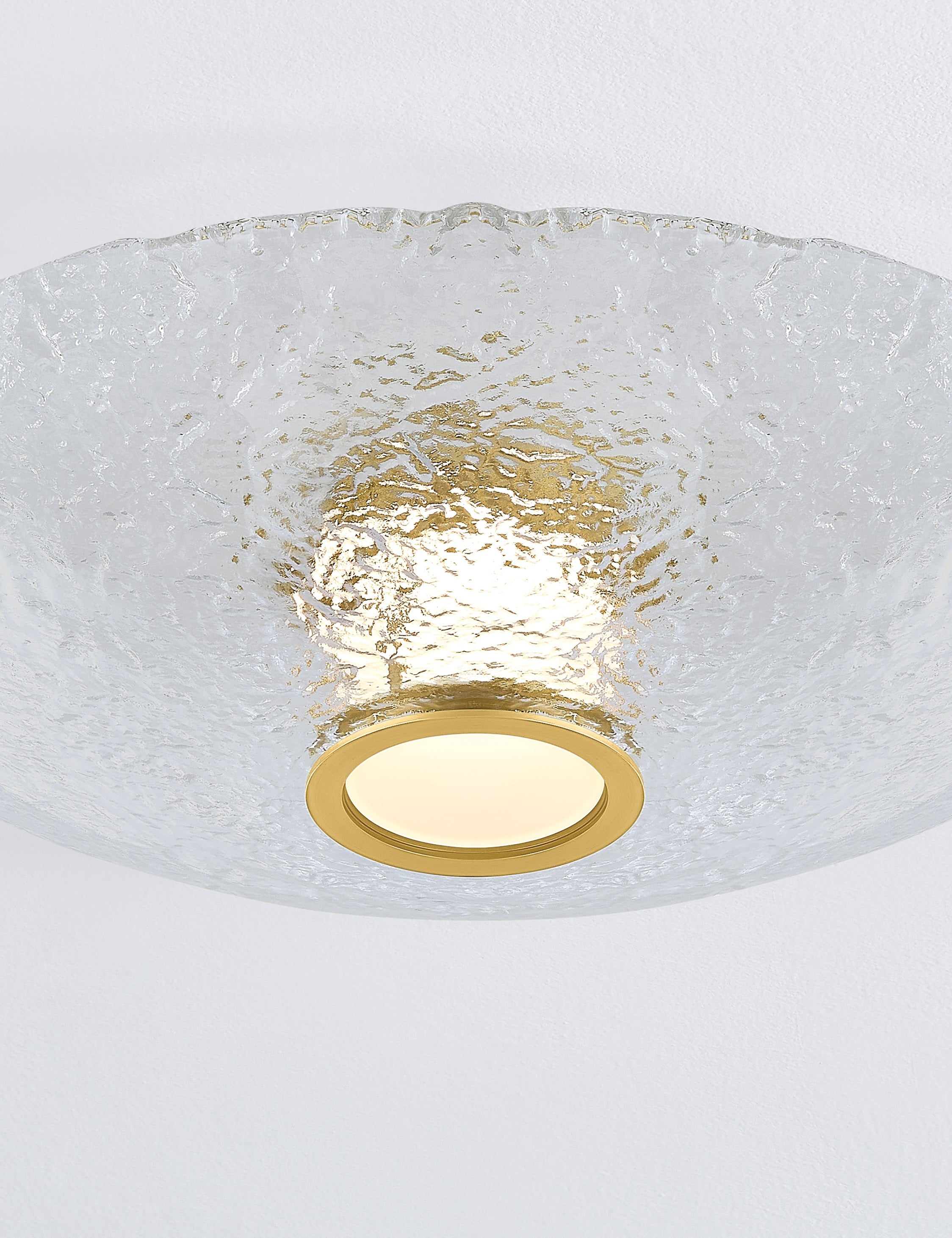 #color::antique-brass #size::20.25-dia