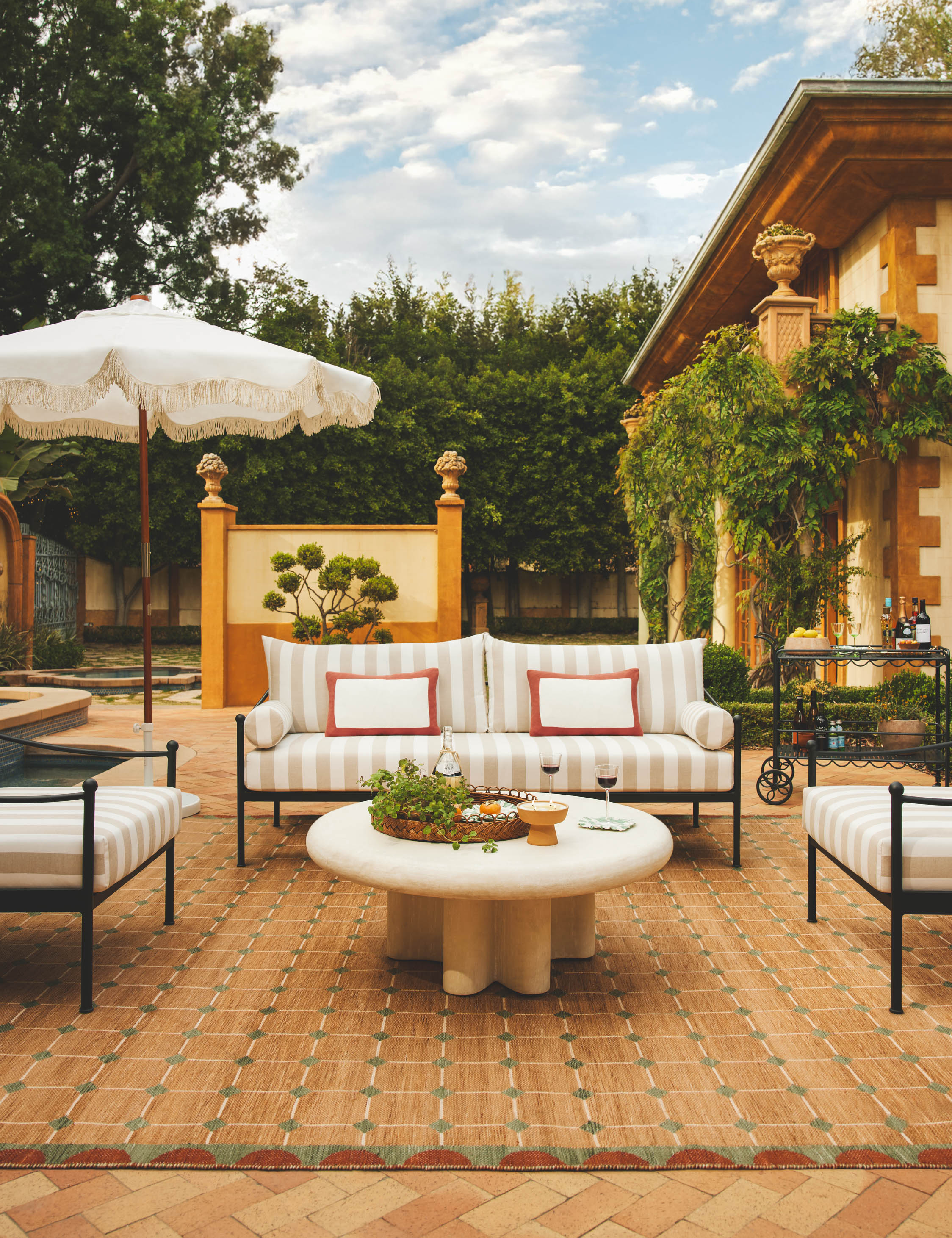 #color::natural-stripe