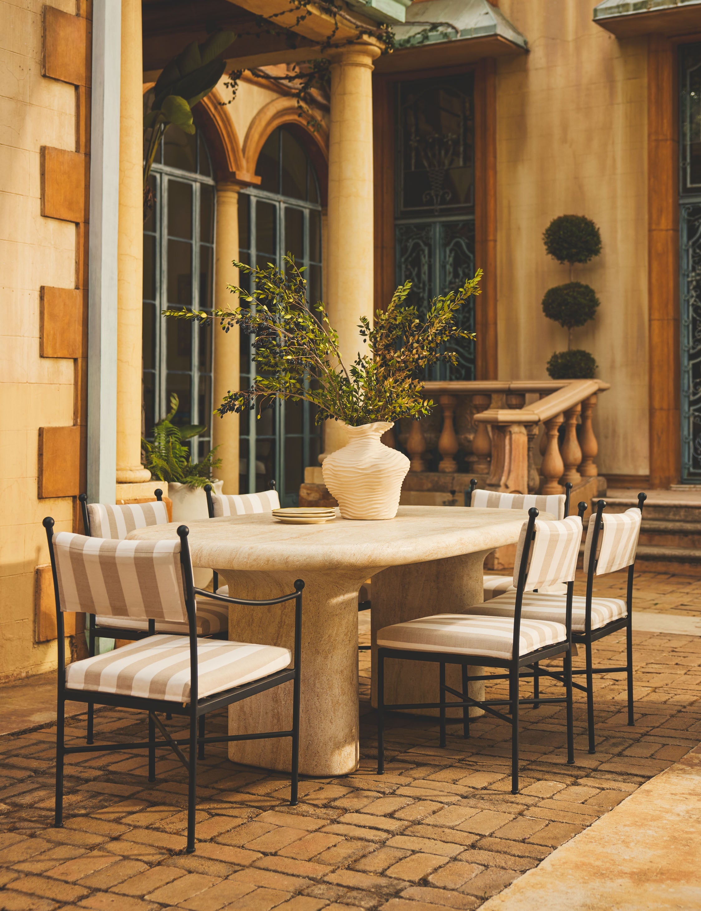 #color::natural-stripe