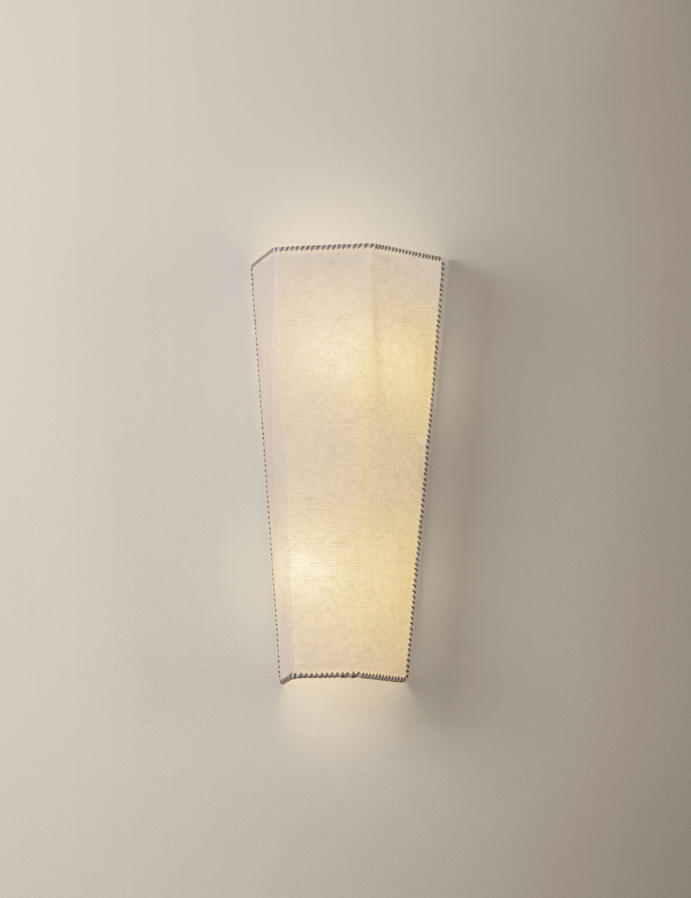 #color::white #size::large