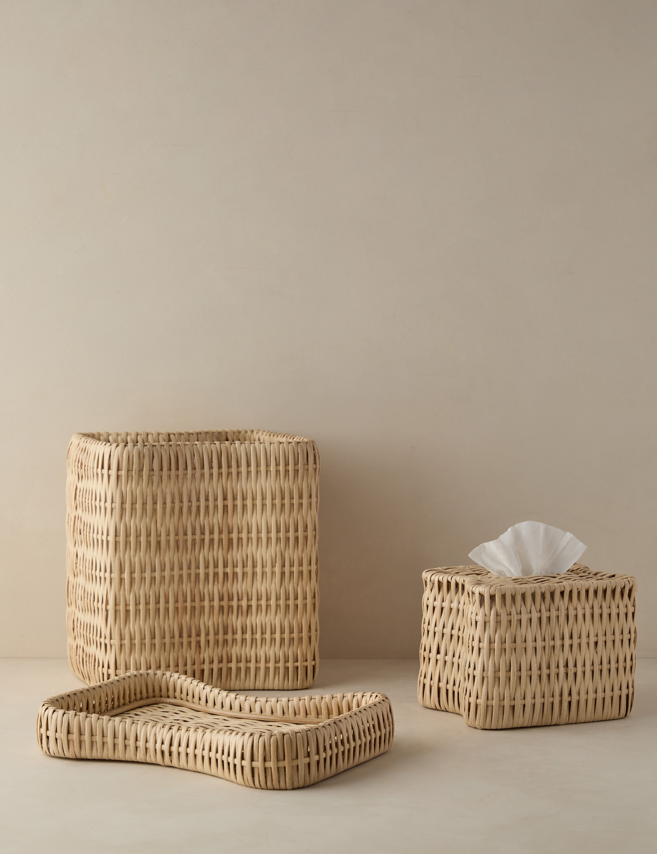 #style::tissue-holder #style::vanity-tray #style::waste-basket