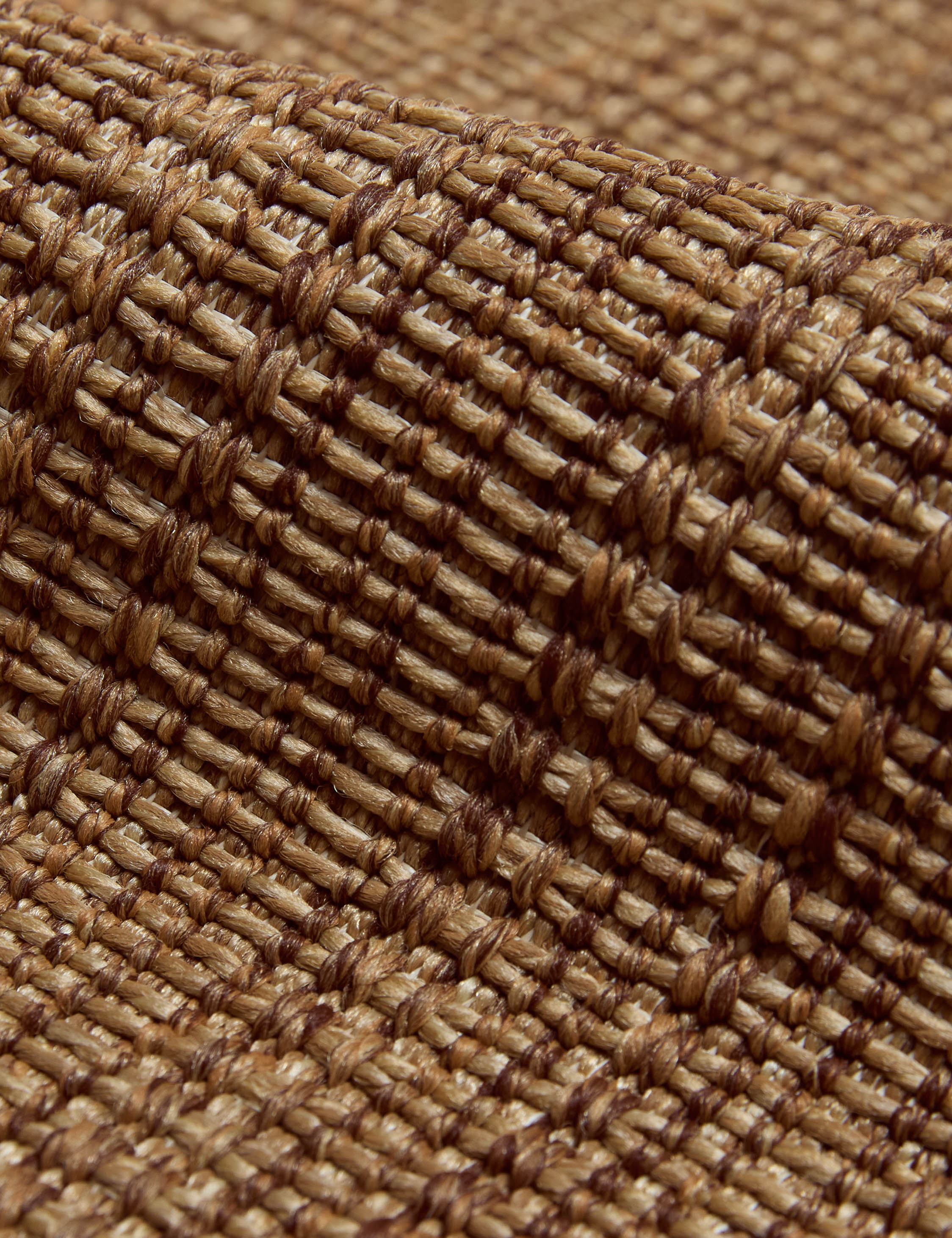 Covor personalizat Nica pentru interior/exterior, culoarea umbrei arse