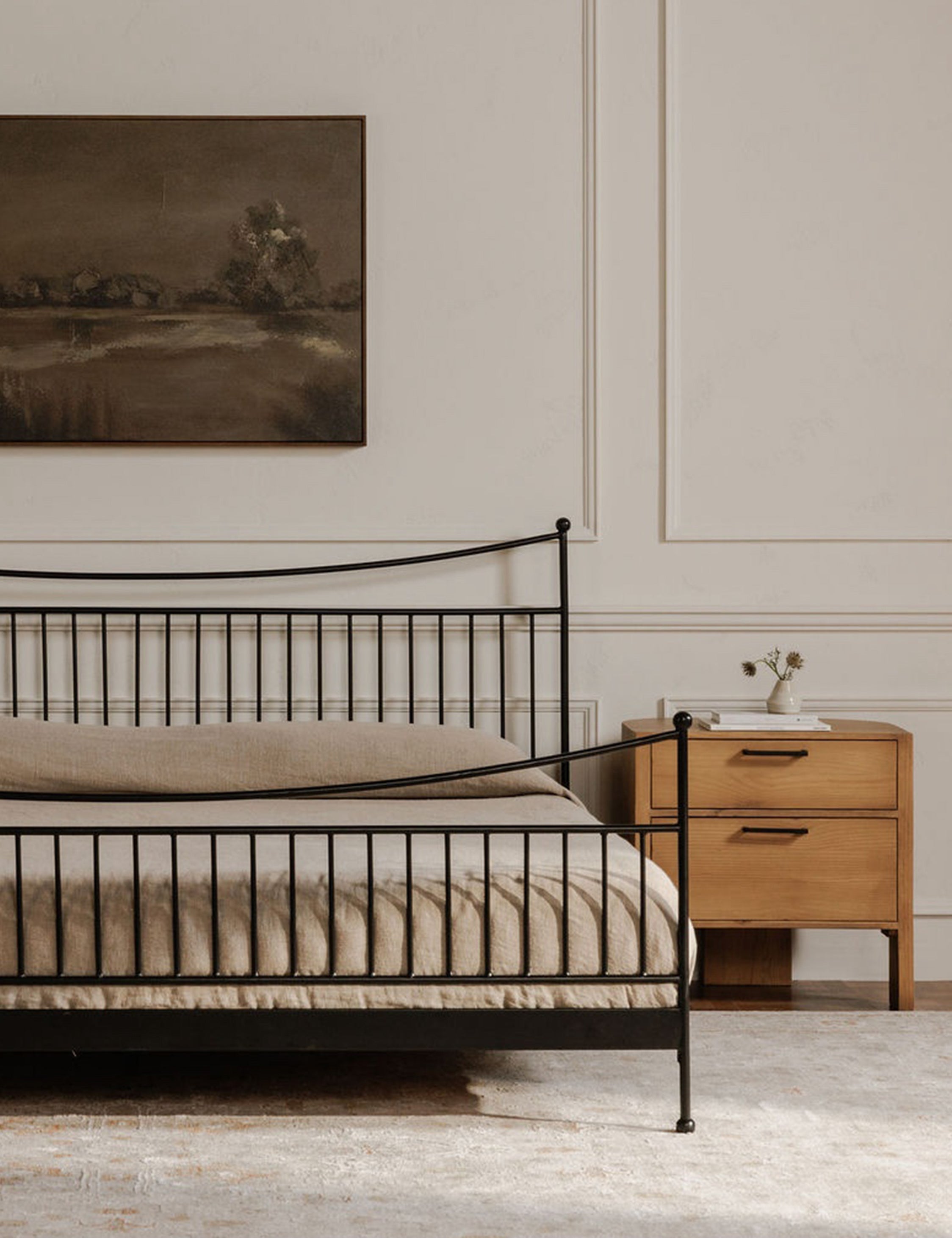 #color::black #size::king #size::queen