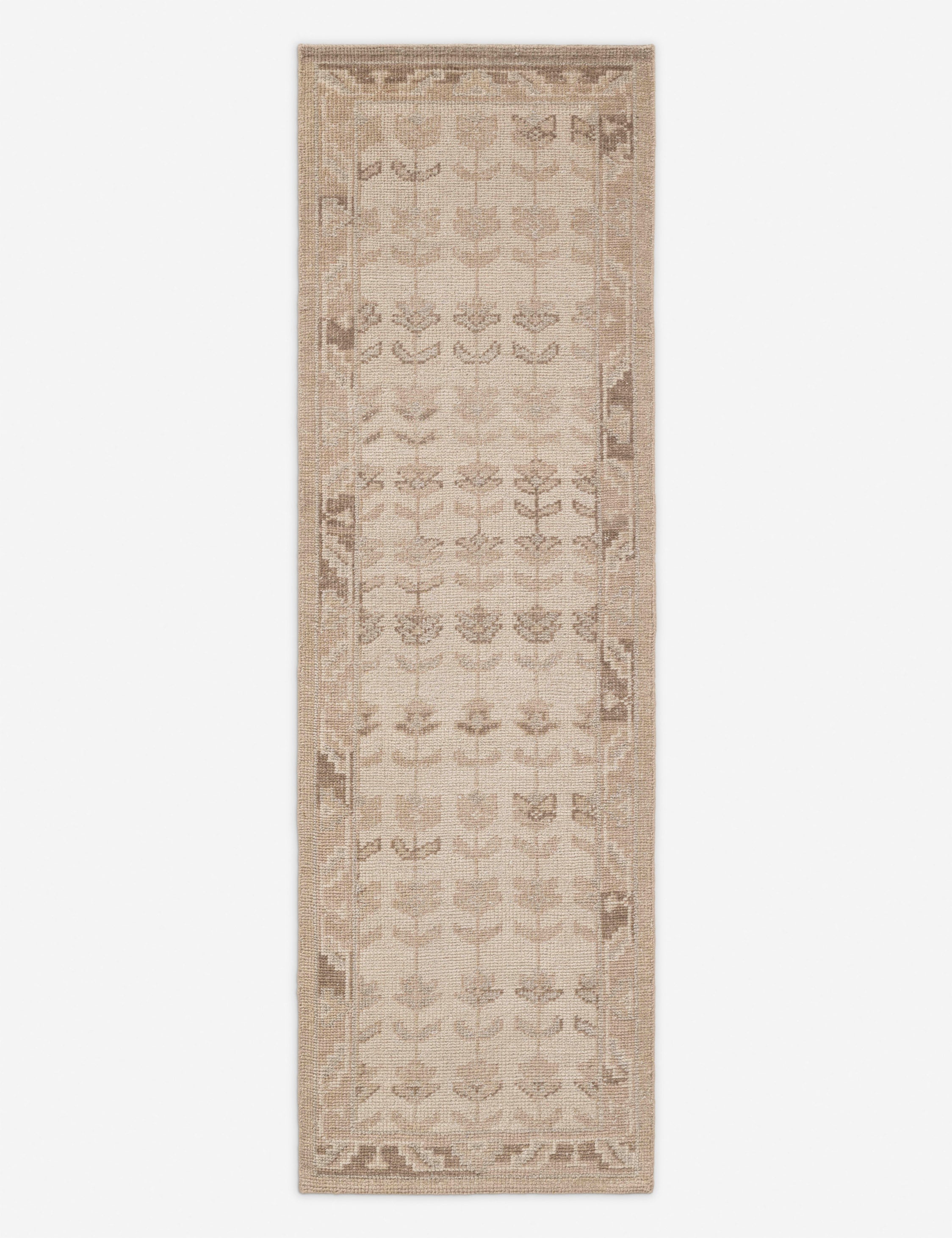 #color::beige #size::2-6--x-8--runner