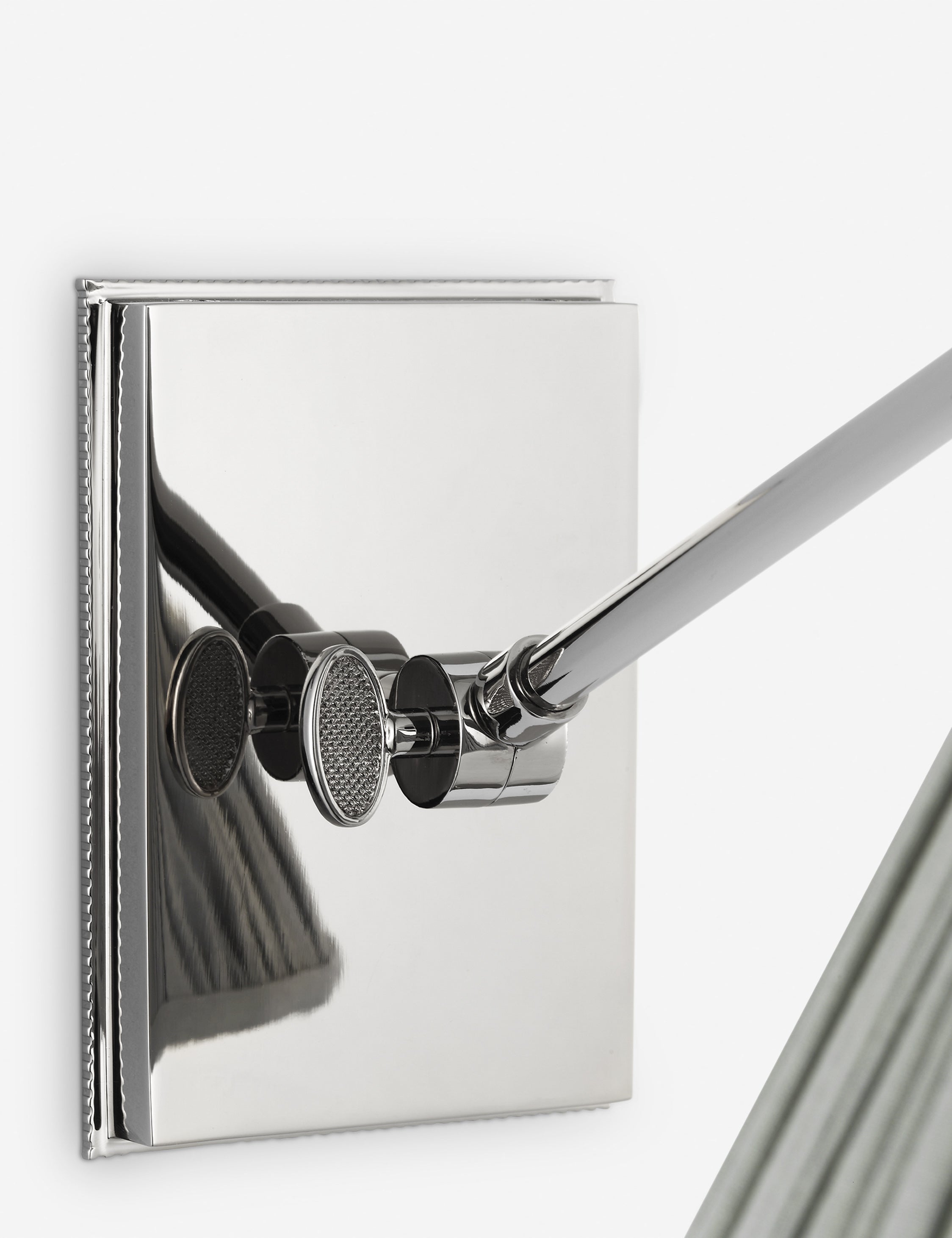 #color::nickel-and-blue #size::small