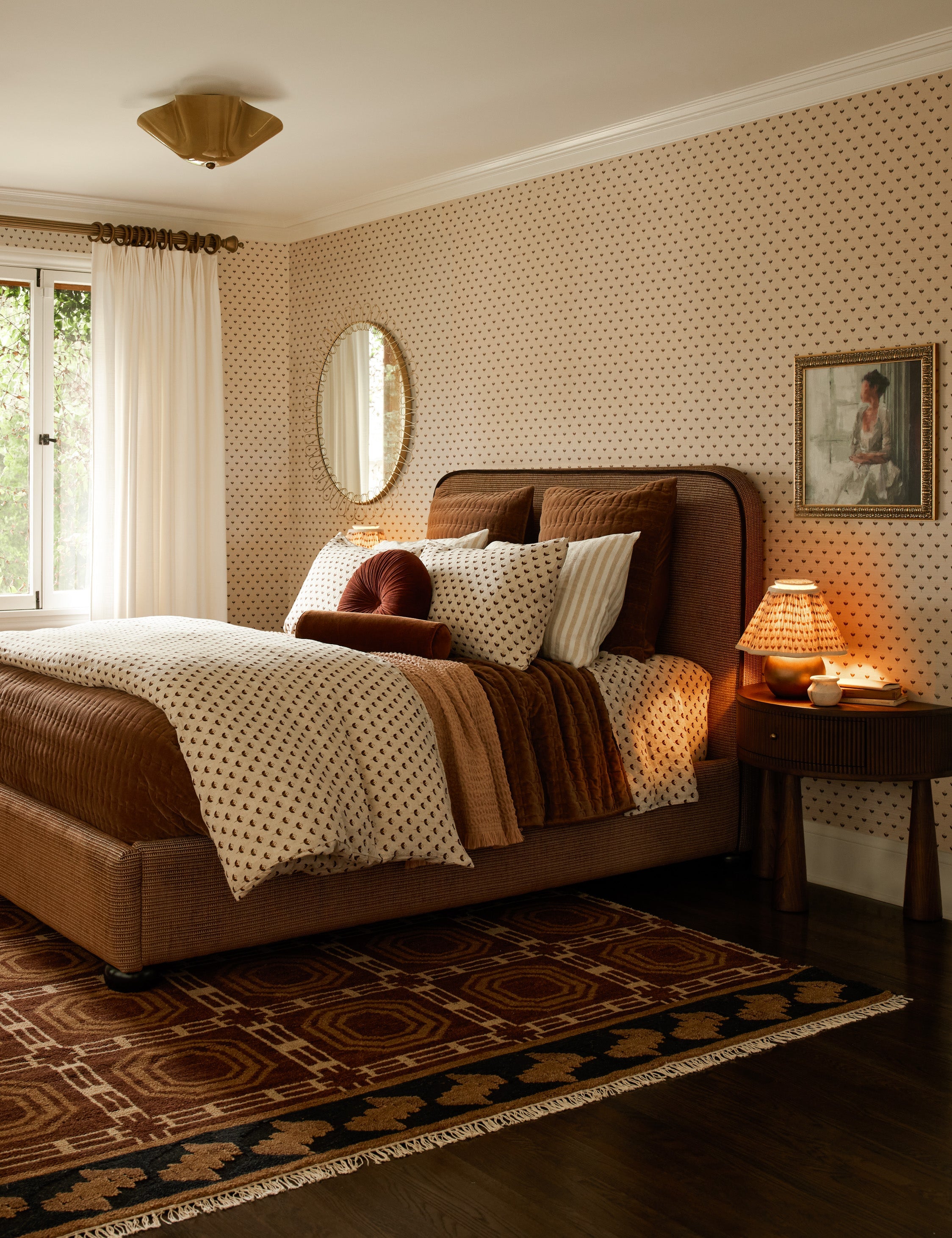 #color::merlot-and-gold #size::queen #size::king #size::cal-king