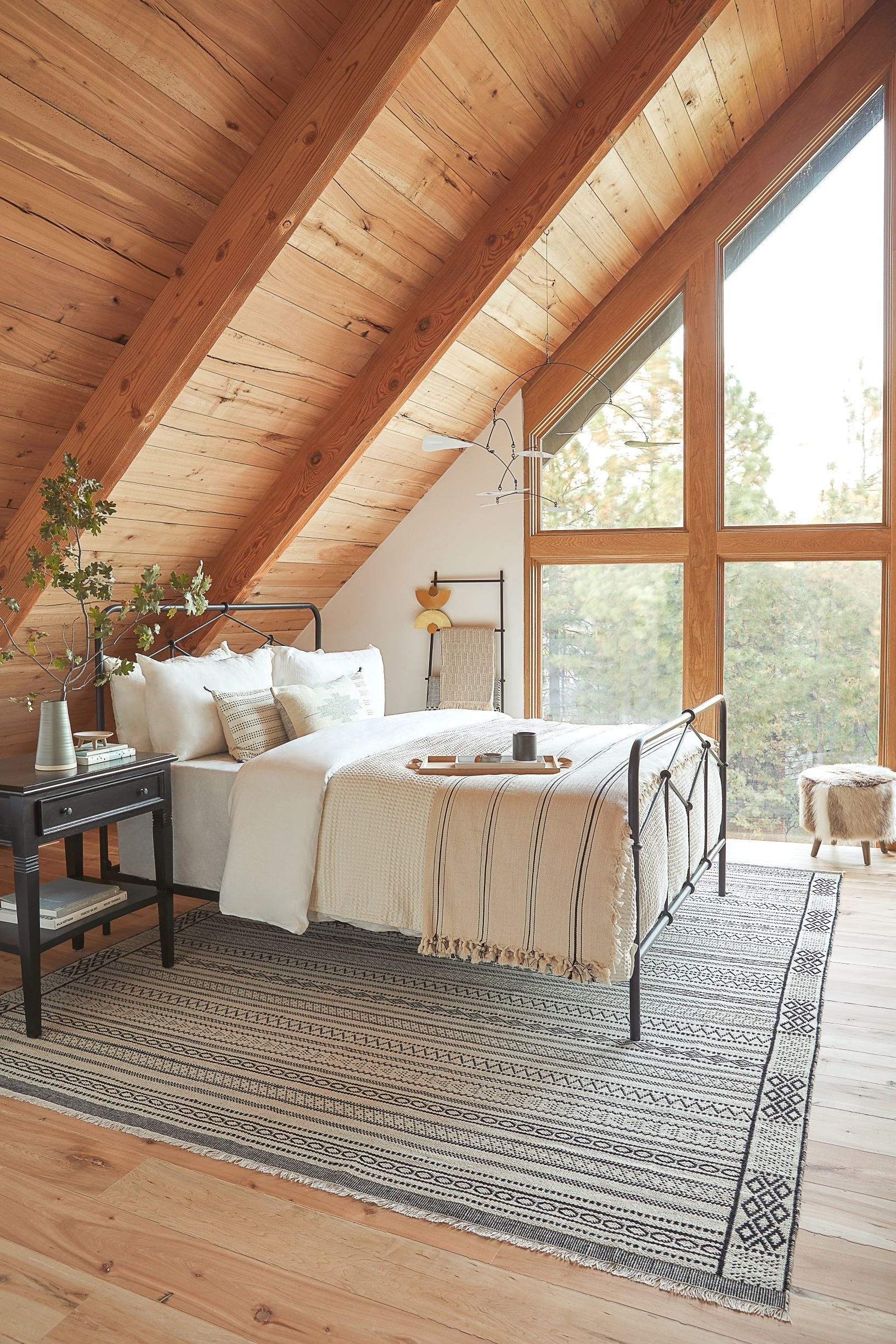 #color::black #size::king #size::queen #size::twin 