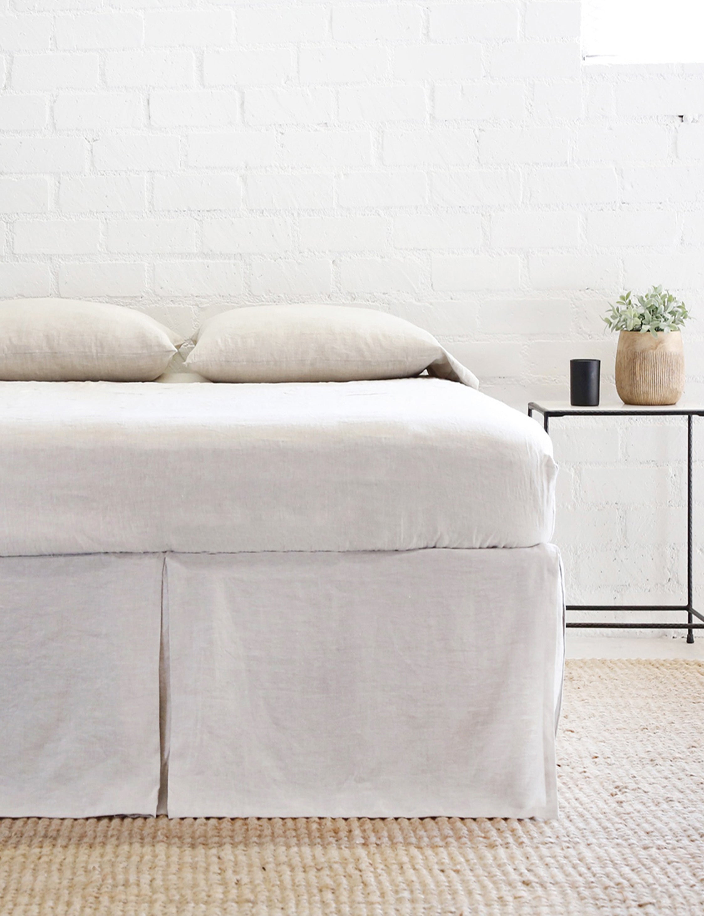 #color::flax #size::king #size::queen